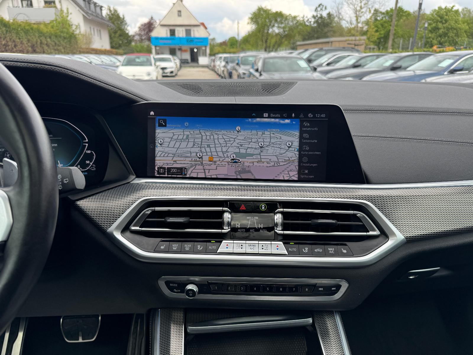 Car Image 28