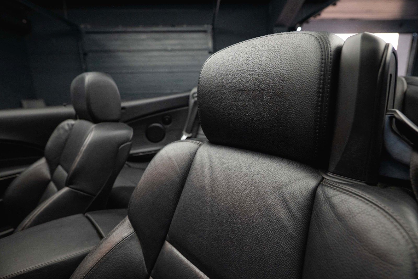 Fahrzeugabbildung BMW M6 Cabrio 5.0 V10 SMG Carbon *Head Up*Bi-Xenon*