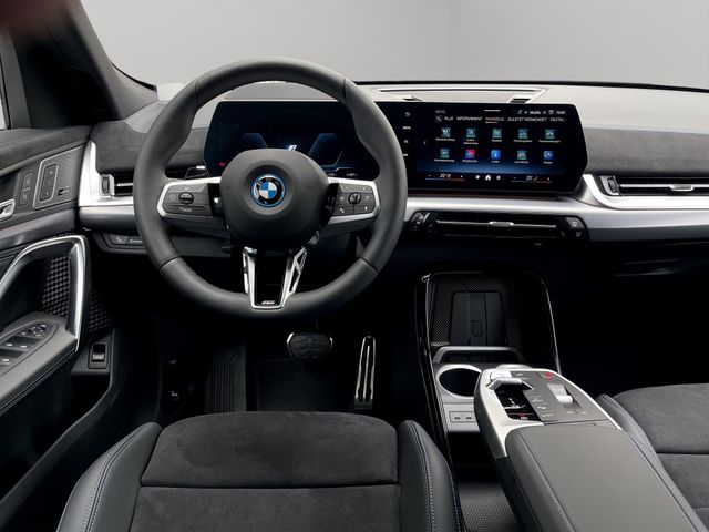 Foto Nummer 11: BMW iX2