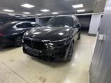 BMW X7 xDrive 40 i M Sport bowers full options - BMW X7 Neuwagen