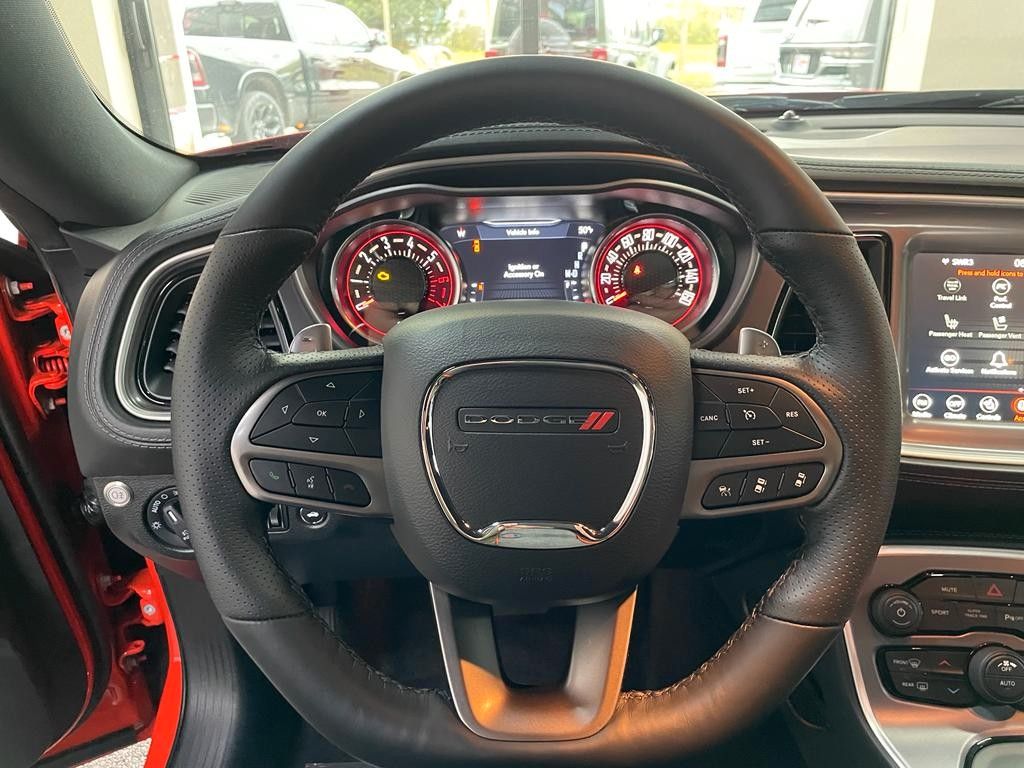 Fahrzeugabbildung Dodge CHALLENGER  R/T-5.7L-V8 HEMi AUS 1. HAND