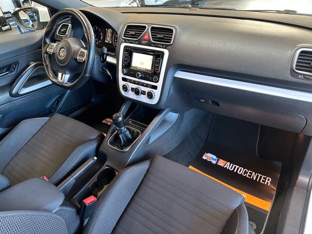 Volkswagen Scirocco 1.4 TSI *BiXenon*Navi*Sitzh*PDC*