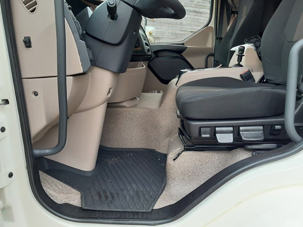 Fahrzeugabbildung DAF FA XB 290 16t Spier Plywoodkoffer