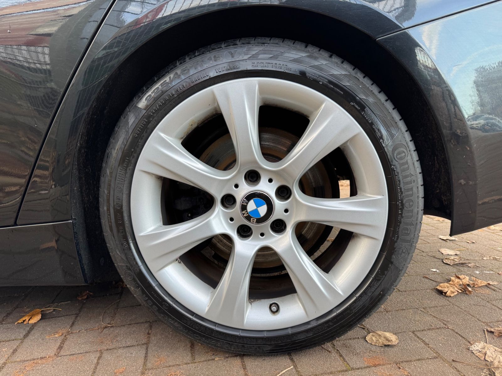 Fahrzeugabbildung BMW 430d xDrive Gran Coupé NAVI*LEDER*BI-XENON*LED