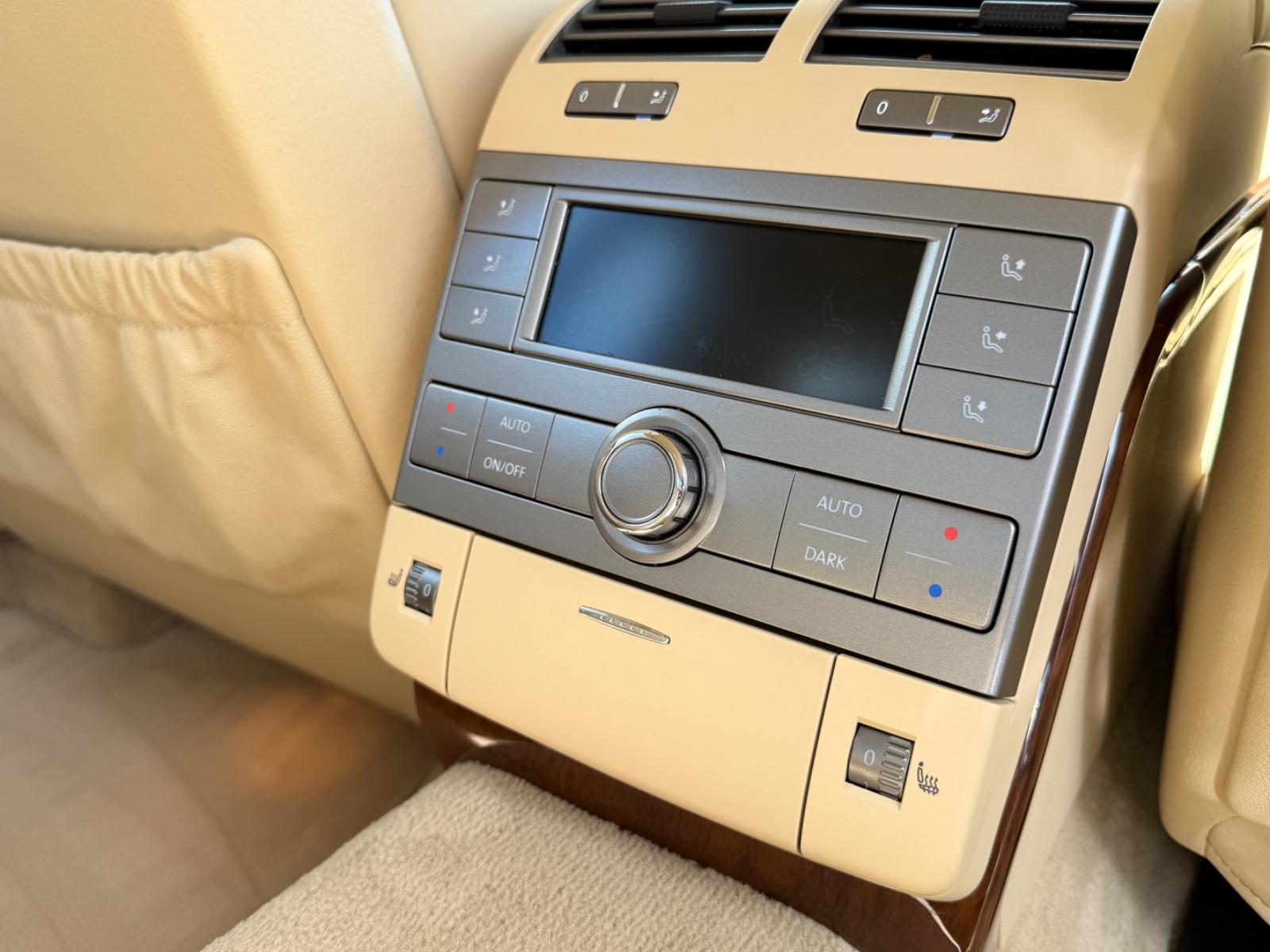 Volkswagen Phaeton 3.0 V6 TDI 4Motion*Dynaudio*Schiebedach*