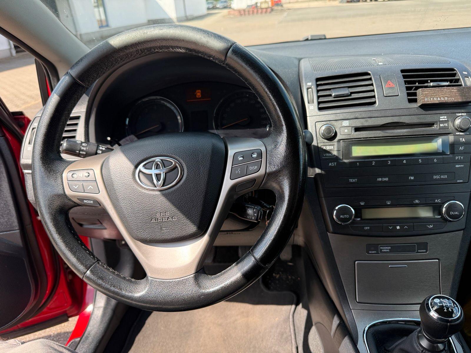 Toyota Avensis 2008 — photo 11