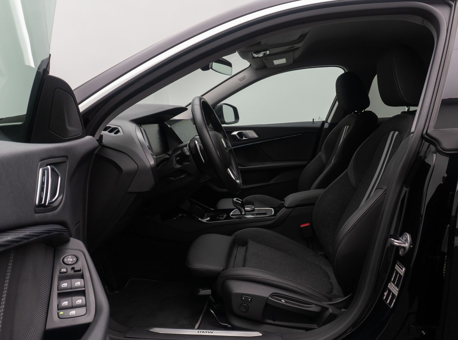 Fahrzeugabbildung BMW 220d Gran Coupé Sport Line DAB HiFi Lenkradheizg