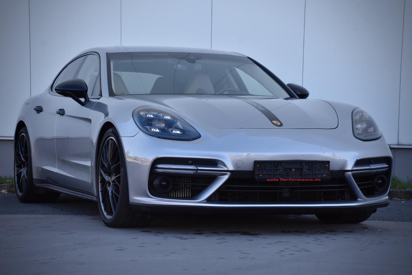 Porsche Panamera Turbo