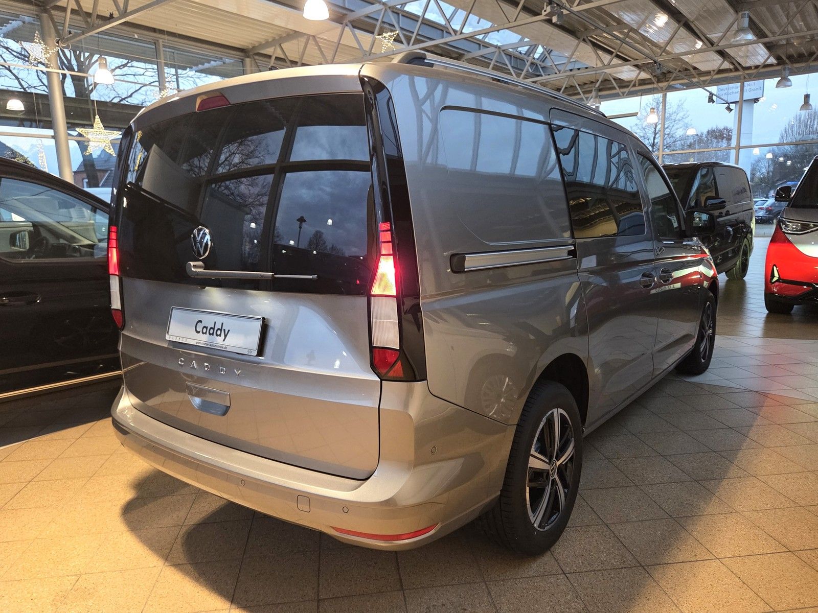 Volkswagen Caddy Maxi - Bild 4