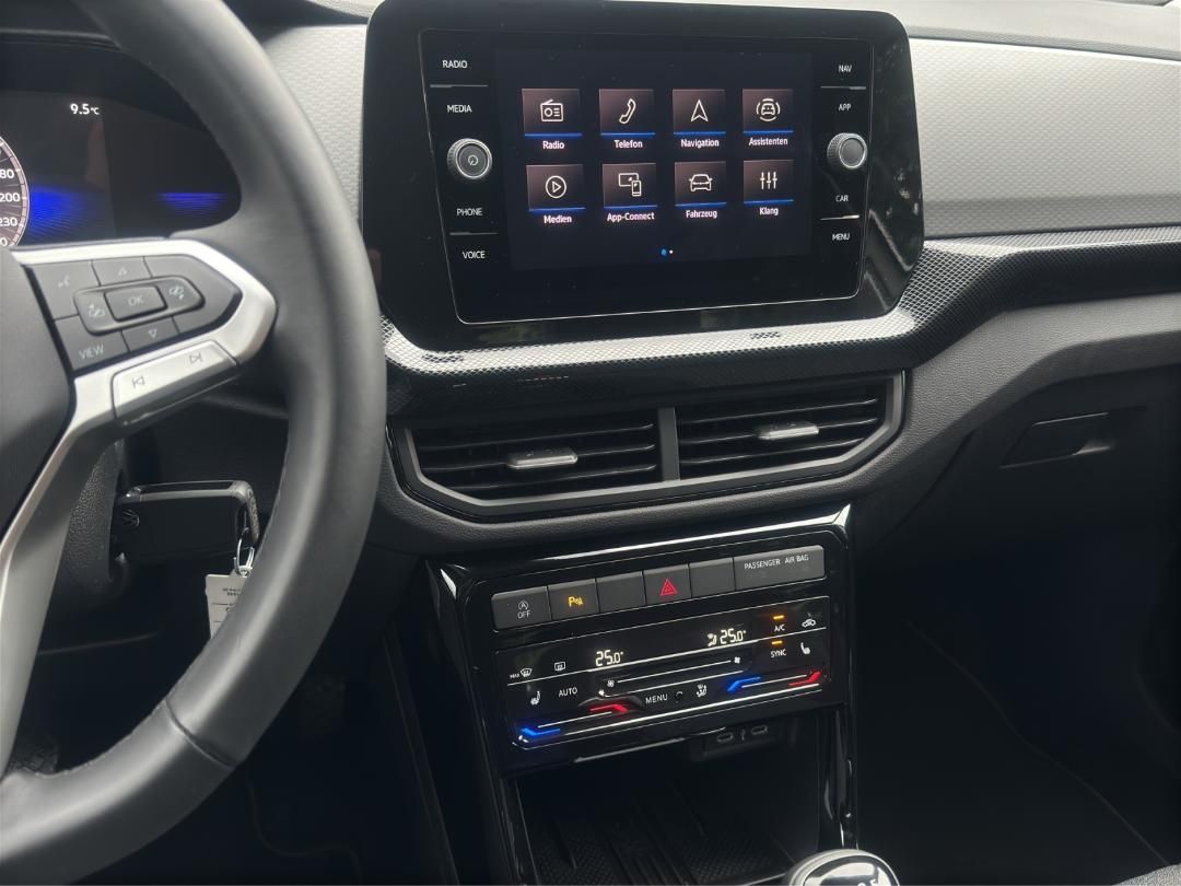Fahrzeugabbildung Volkswagen T-Cross Life 1.0 TSI, SH,ACC,Climatronic,LED,App