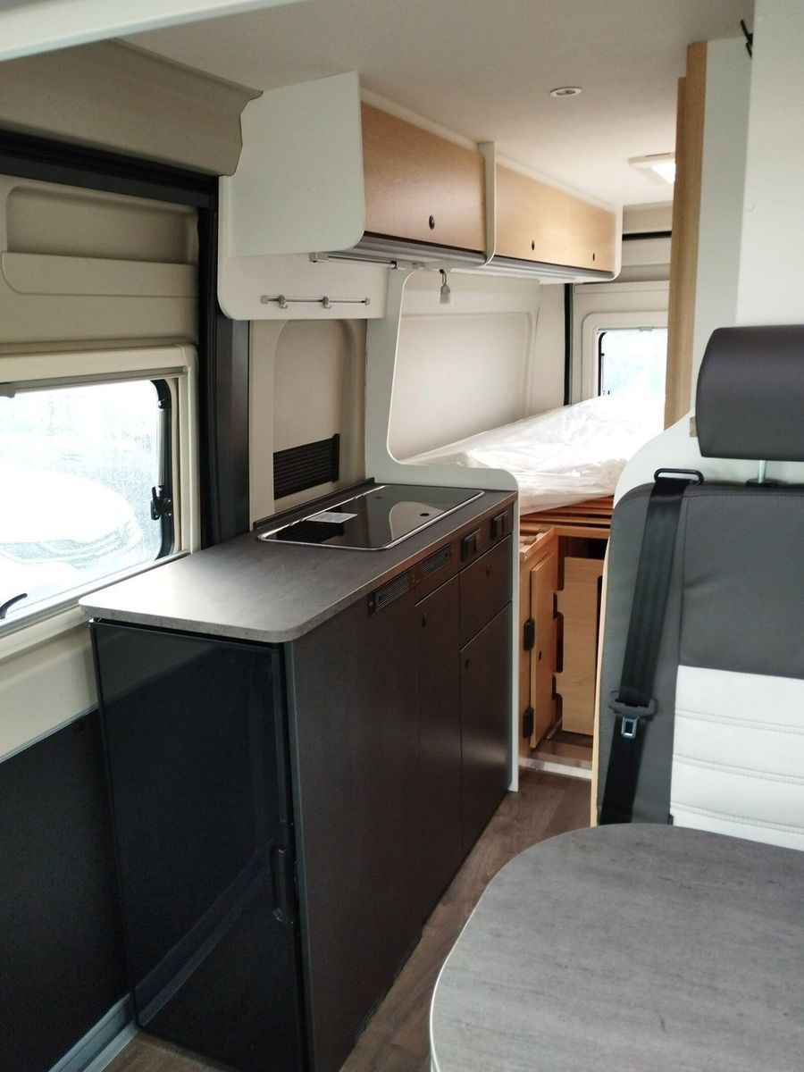 Fahrzeugabbildung Sunlight Adventure Cliff 640 Automatik, Dörr Edition, LTE