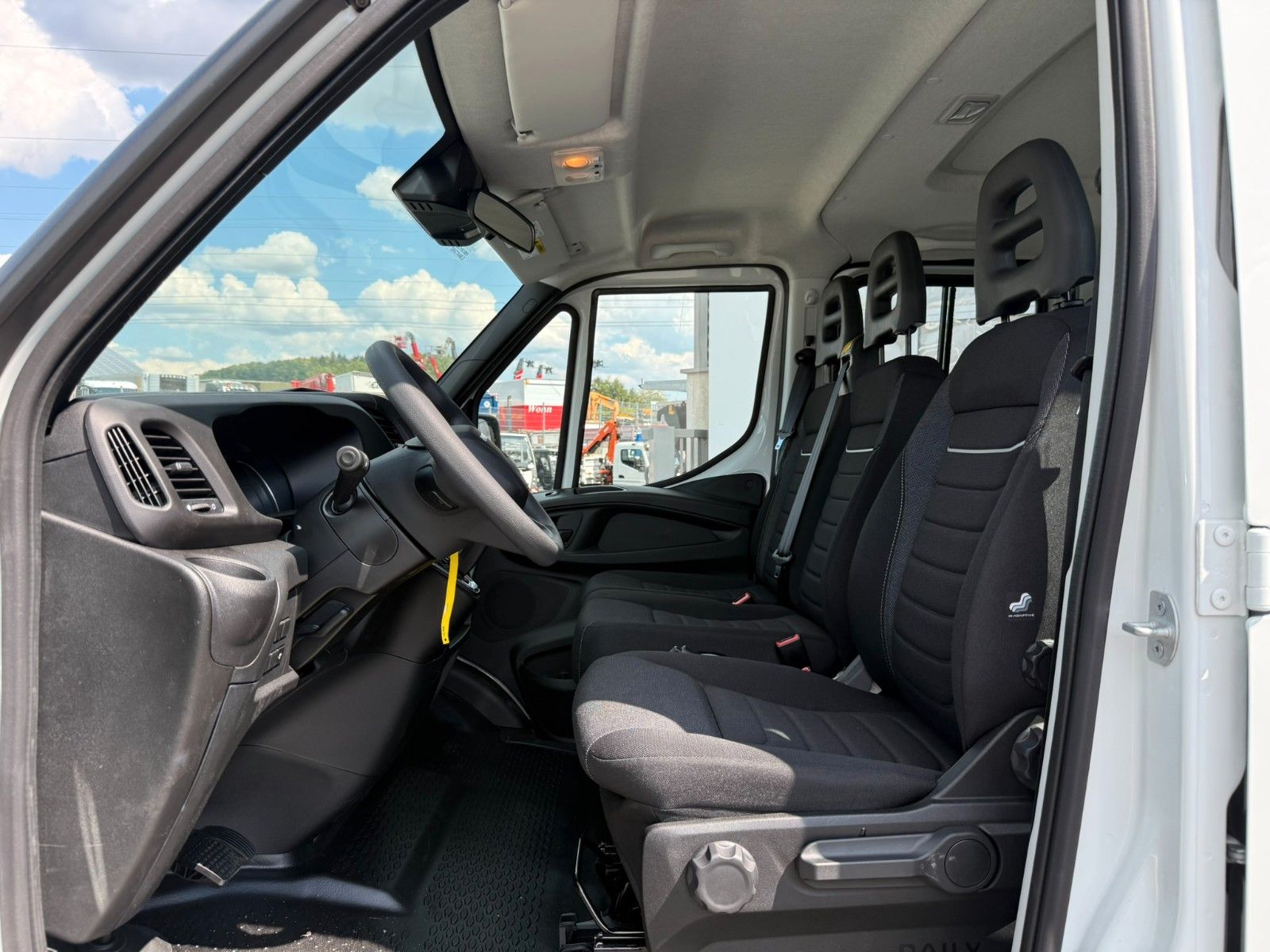 Fahrzeugabbildung Iveco 35S18HA8 D Pritsche *R 3750 mm*Automatik*