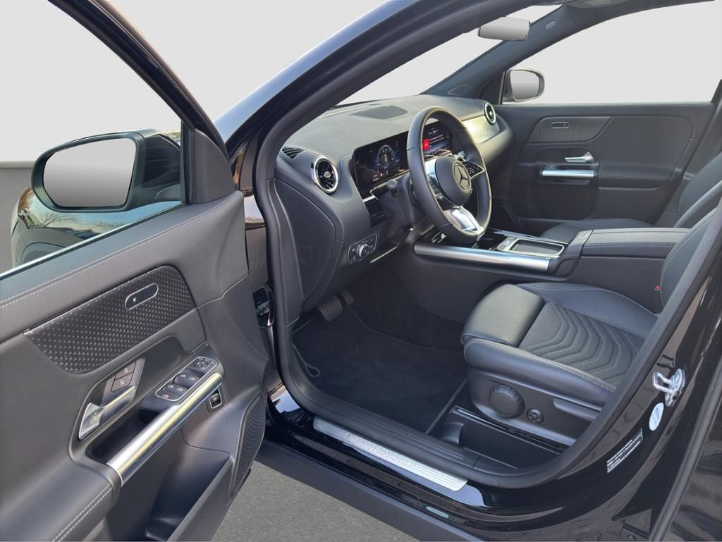 Fahrzeugabbildung Mercedes-Benz GLA 200 d LED*DISTRONIC*SpurH*elHeck*AHK*RFK*PDC