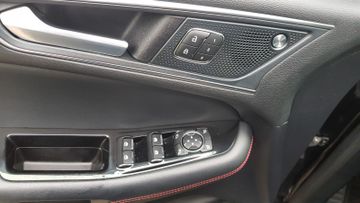 Fahrzeugabbildung Ford Edge ST-Line 4x4