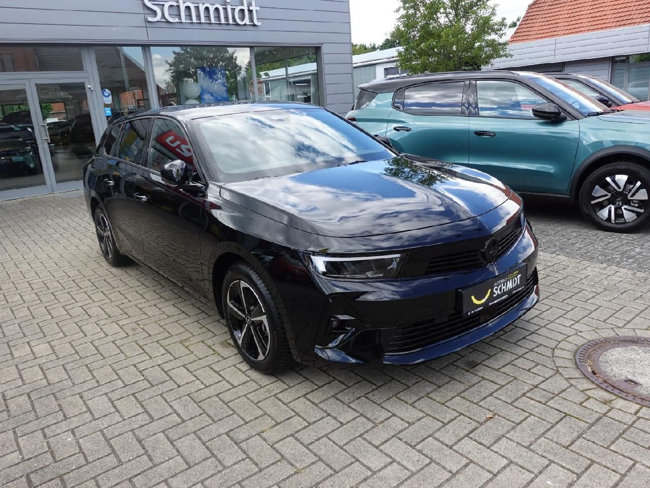 Fahrzeugabbildung Opel Astra L Sports Tourer 1,2 GS Line