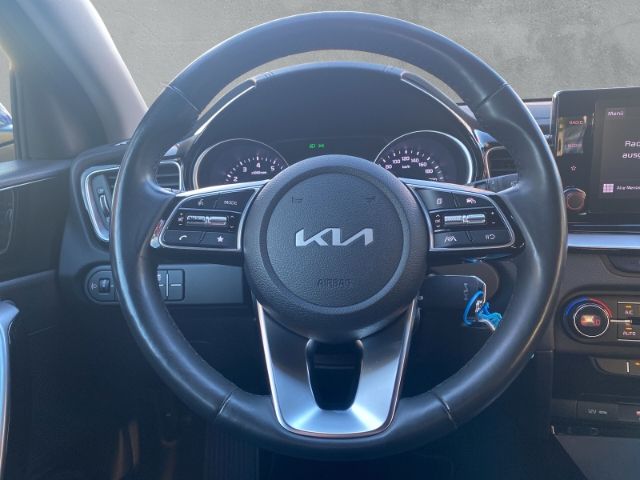 Fahrzeugabbildung Kia Ceed VISION *ALLWETTERREIFEN* *SITZHEIZUNG* *LEN