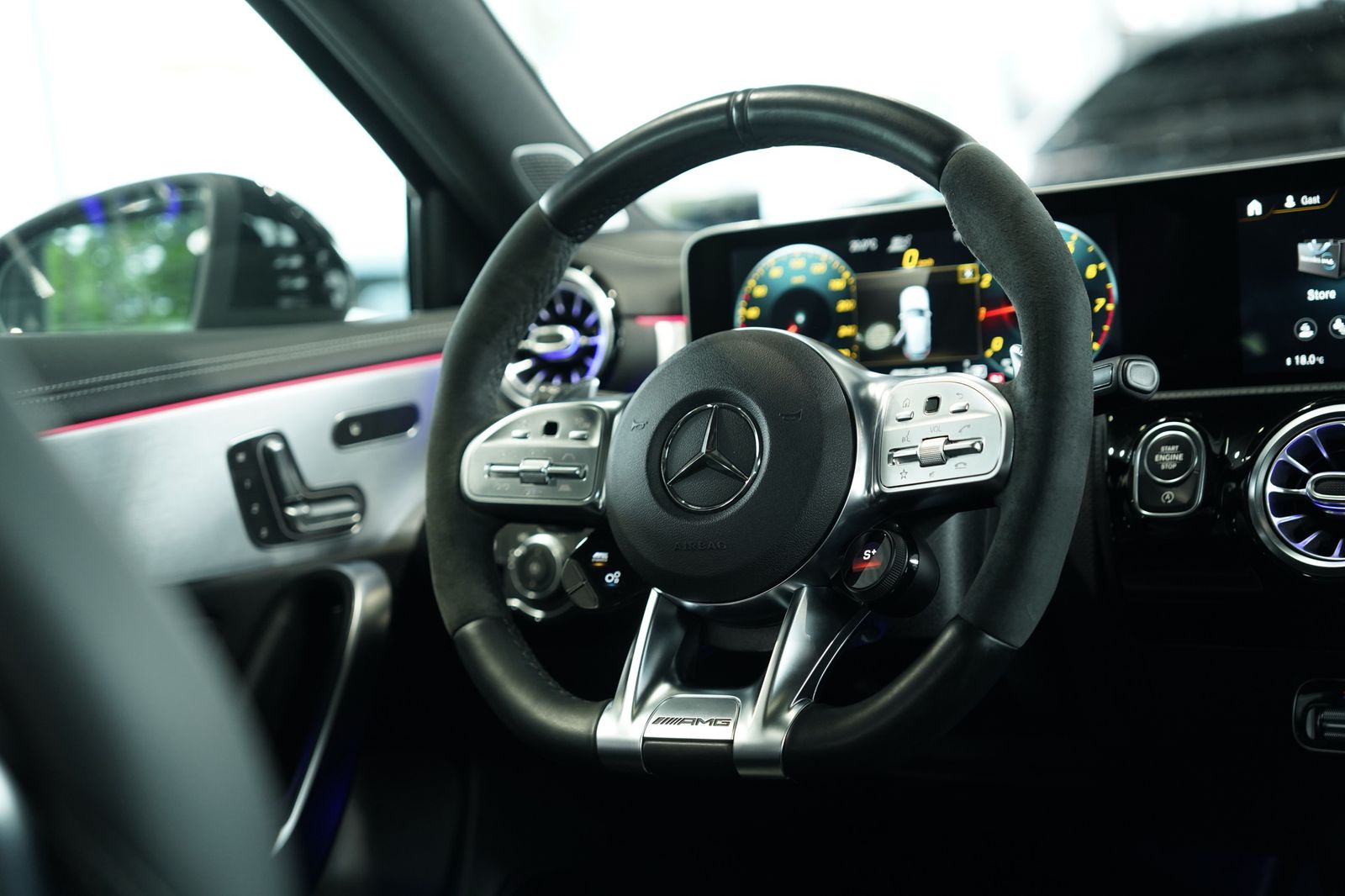 Mercedes Benz A 35 Amg