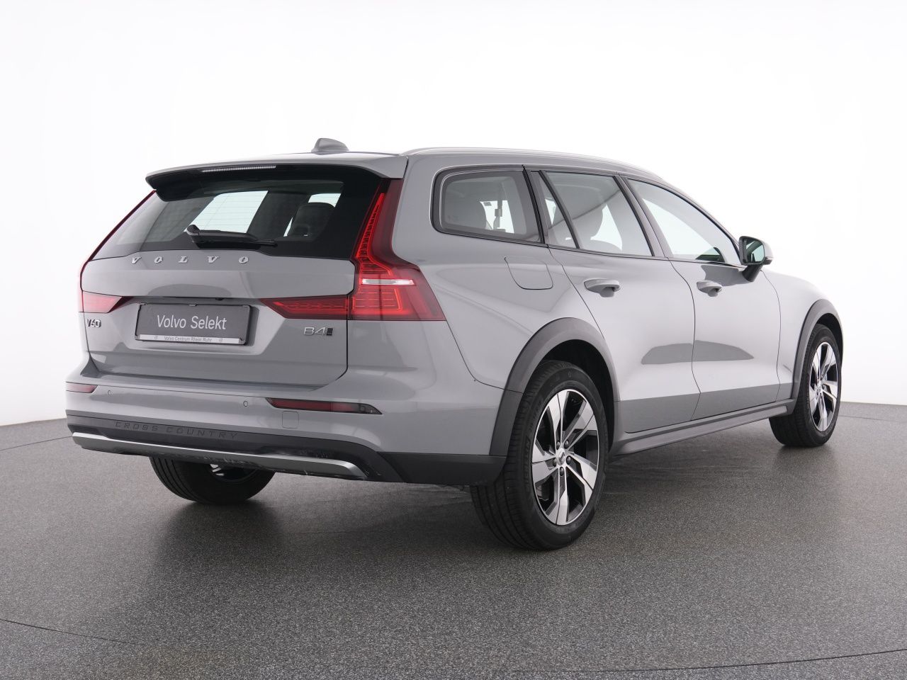 Volvo V60 Cross Country B4 AWD PLUS Plus+WINTERPAK+RFK foto 3