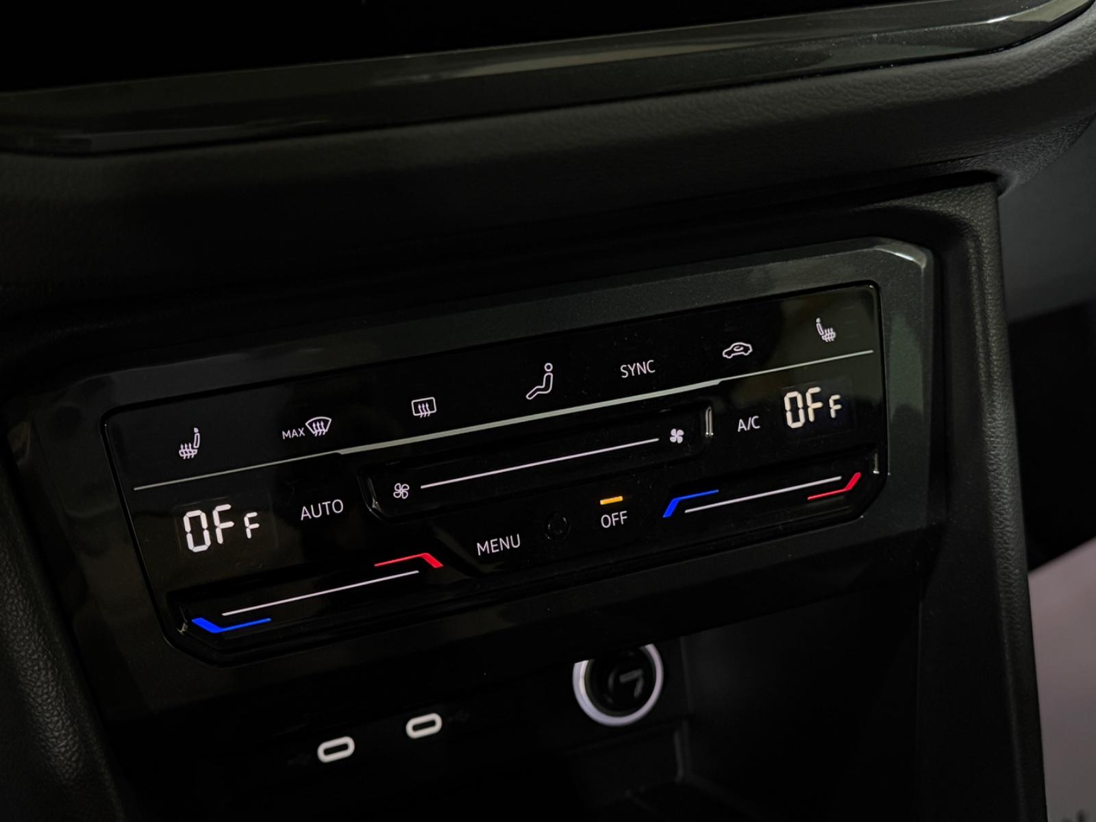 Volkswagen Tiguan Move/IQ.DRIVE/KAM/AMBIENTE/SHZ+HINTEN/ACC