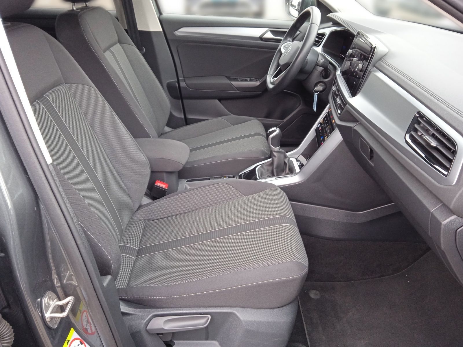 Volkswagen T-Roc - Bild 15