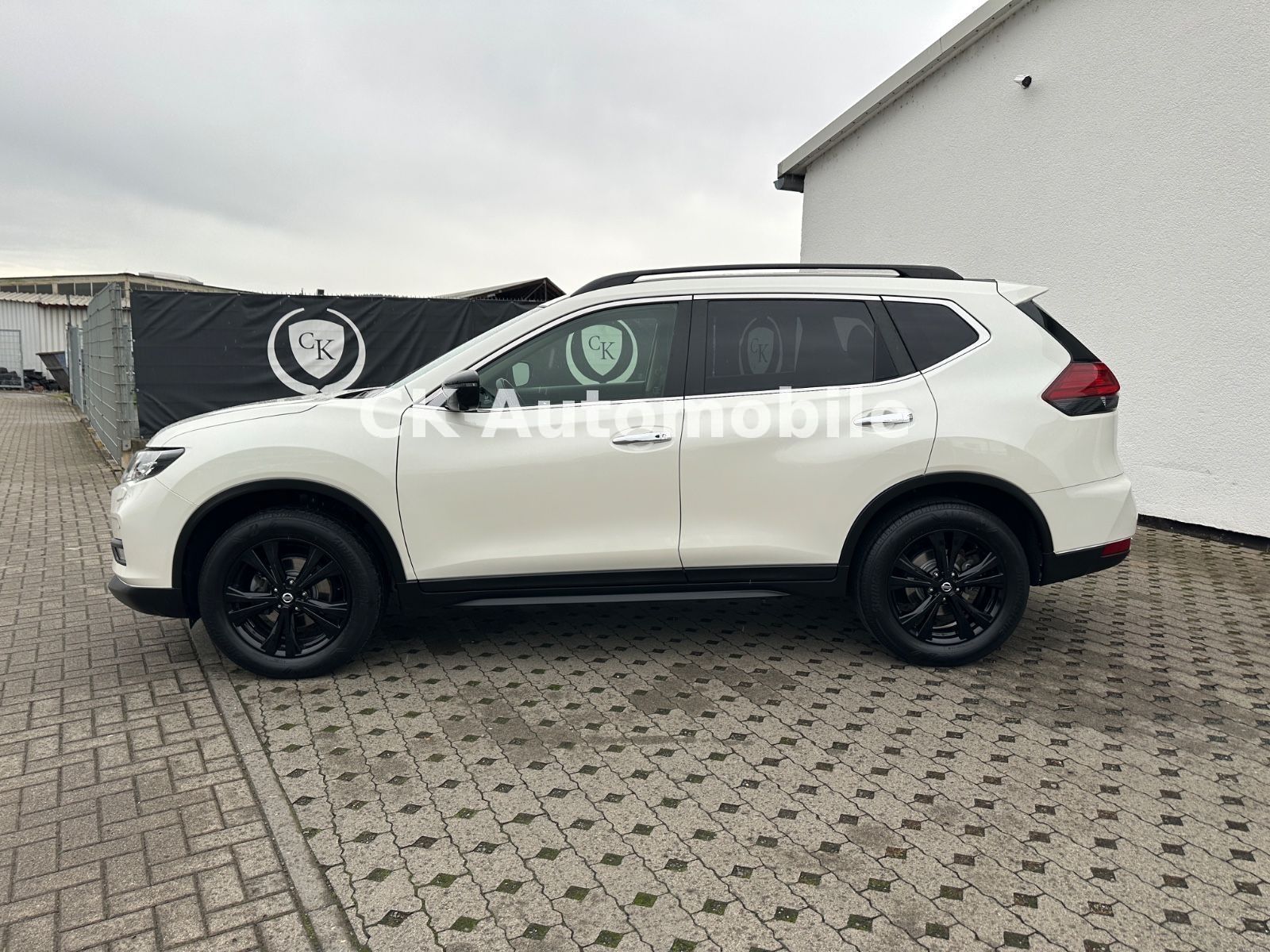 Fahrzeugabbildung Nissan X-Trail N-Design 1.3 DIG-T/Navi/Pano/LED/360°Kam
