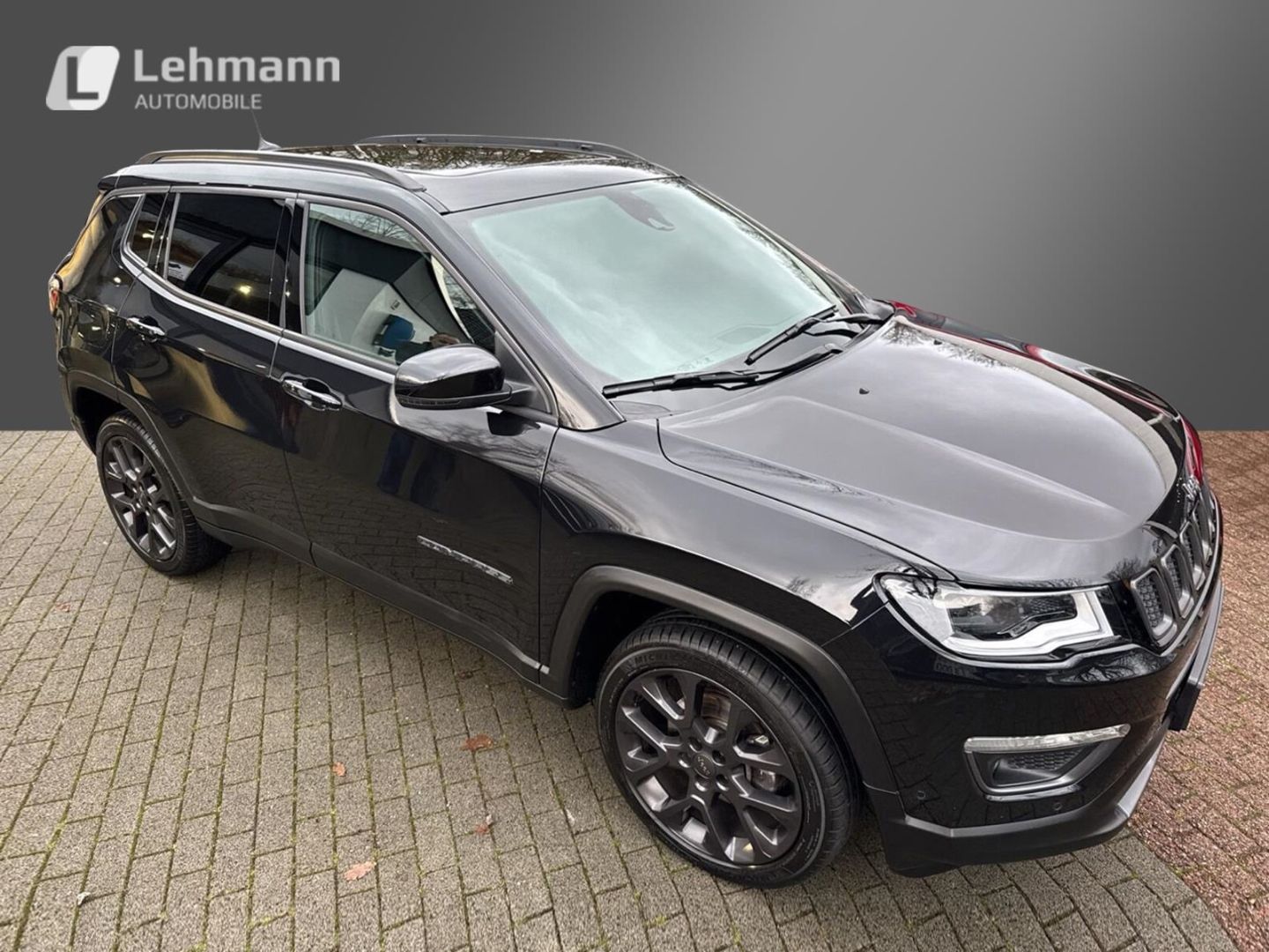 Fahrzeugabbildung Jeep Compass S FWD 1.3 MultiAir -Leder - Panoramadach