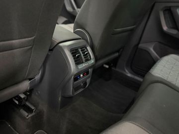 Volkswagen Tiguan - 8