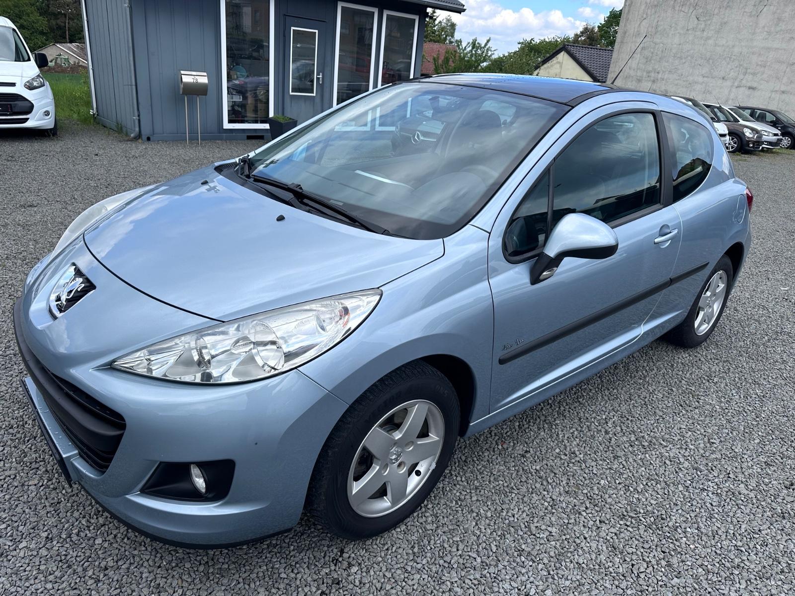 Peugeot 207 Urban Move Panoramadach Nur 71Tkm Allwetter.