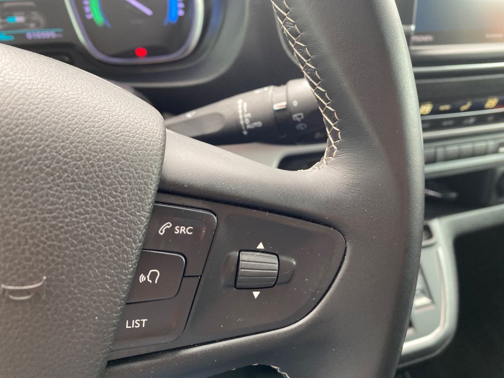 Fahrzeugabbildung Citroën e-Spacetourer XL (75 kWh) Shine*Allwetter*AZV*