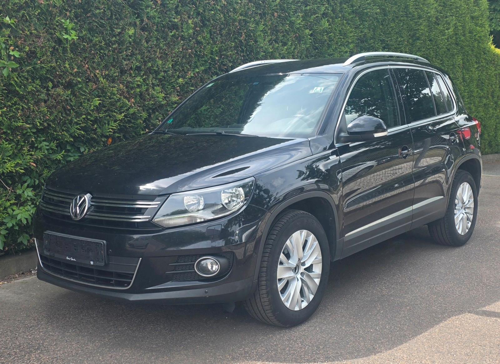 Volkswagen Tiguan Life BMT Dachhimmel schwarz Turboschaden