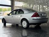 Ford Mondeo 1.8 92 kW Ghia - Ford aus 2002: K