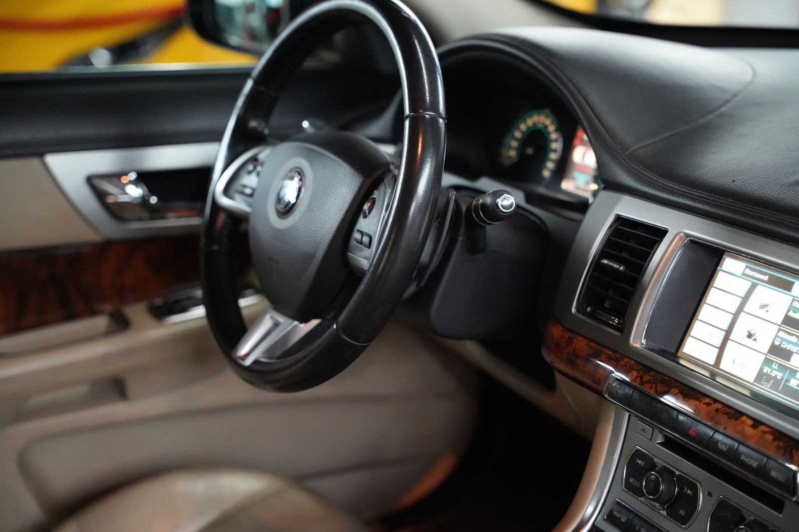 Fahrzeugabbildung Jaguar XF 2.2 Diesel *Automatik*Kamera*Leder*Navi