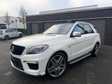 Mercedes-Benz ML 63 Performance Designo 4MATIC VOLLAUSSTATTUNG - Mercedes-Benz ML-Klasse mit Benzin-Antrieb: Automatik