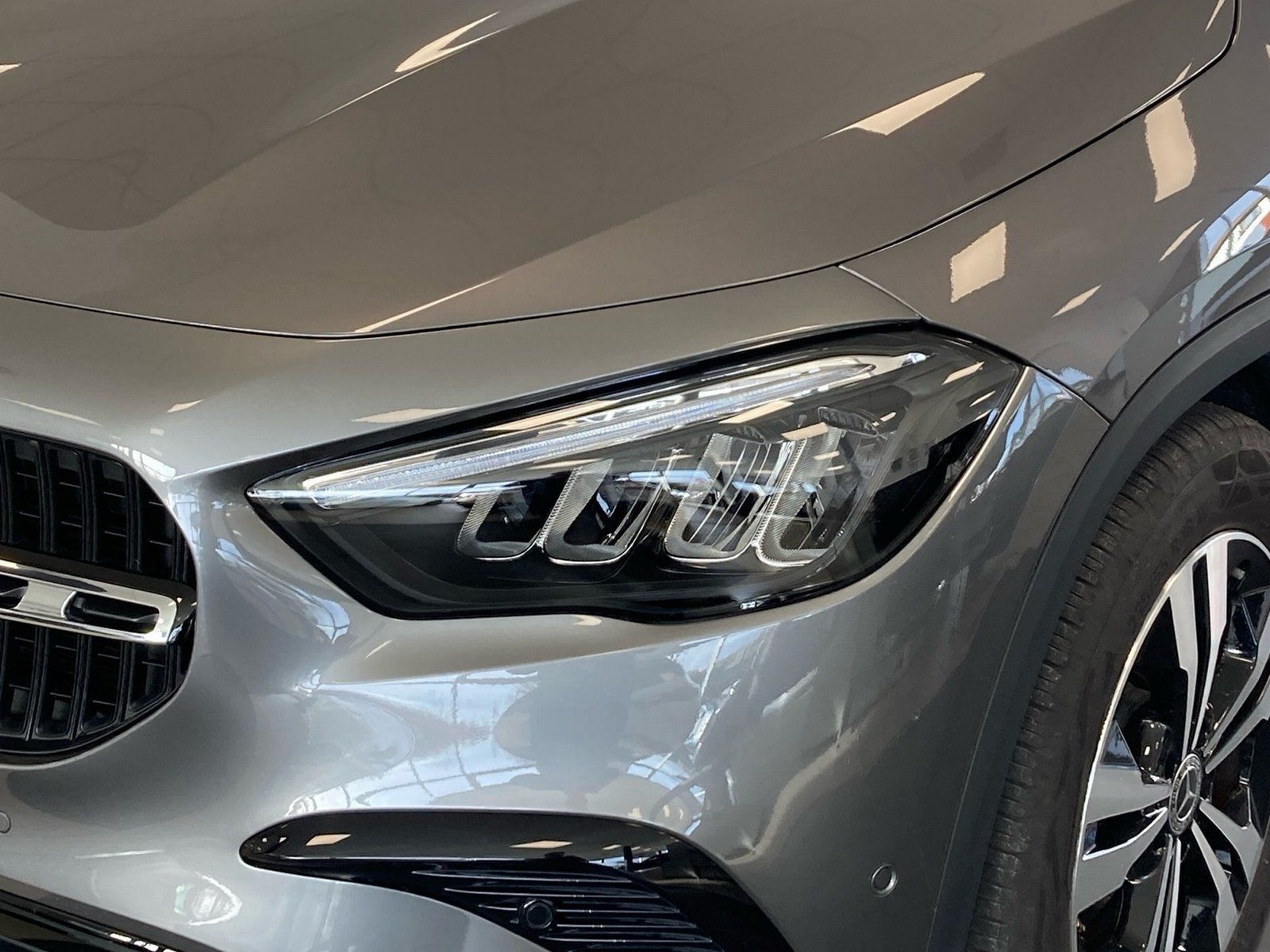 Fahrzeugabbildung Mercedes-Benz GLA 250 4M Progressive*Distro*360°*Totwi*Memory*