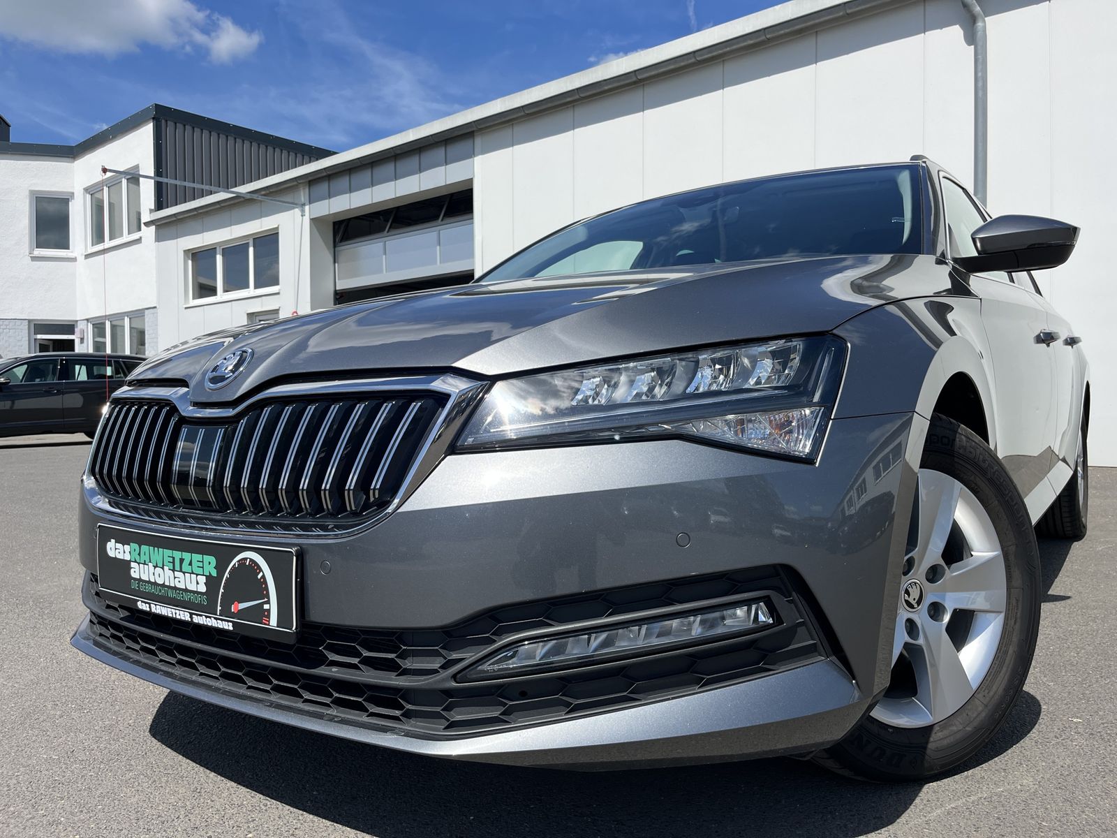 Skoda Superb - 1