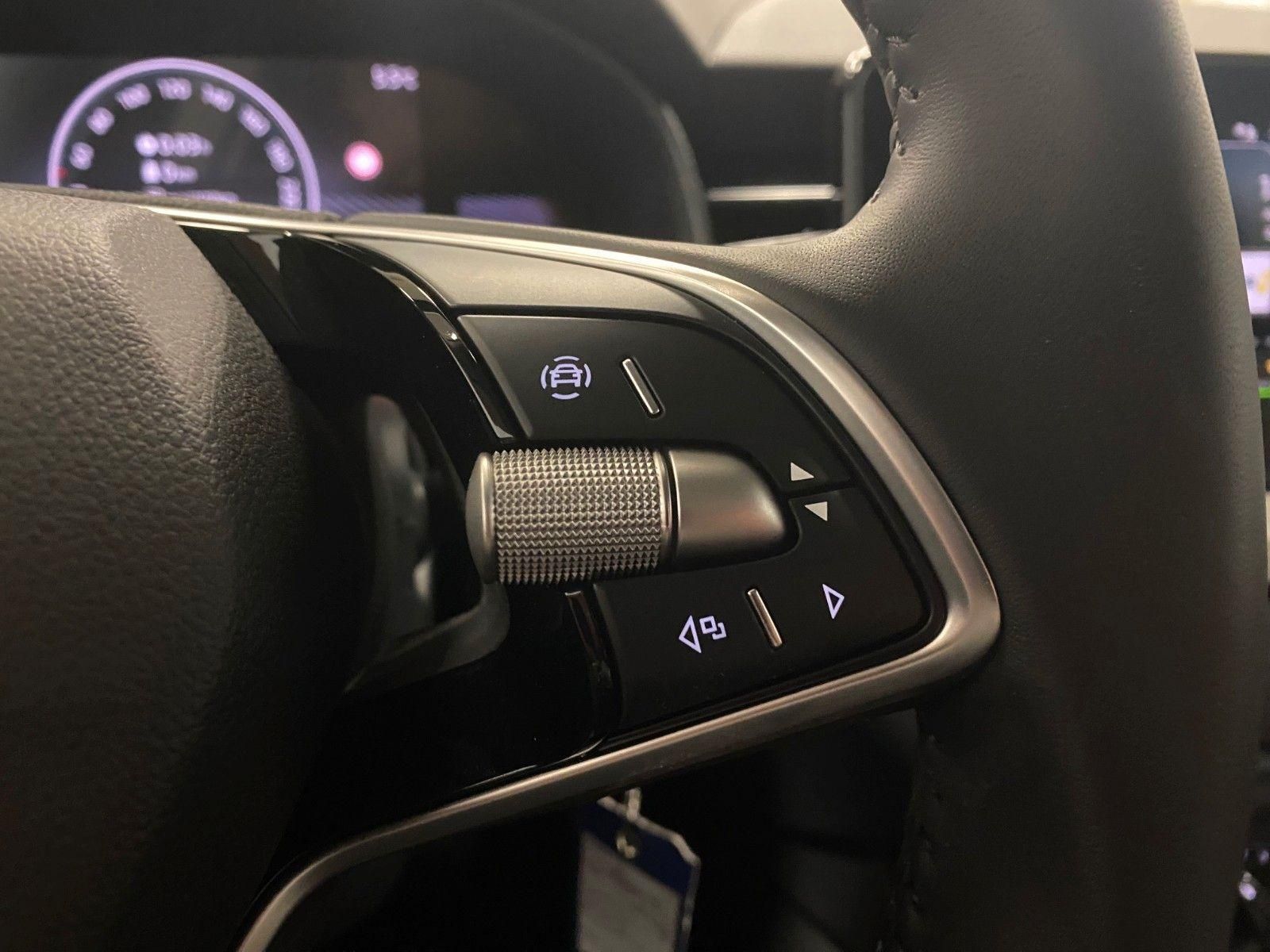 Fahrzeugabbildung SKODA Kamiq 1.0 TSI DSG Essence+GARANTIE 2030+100tKM++