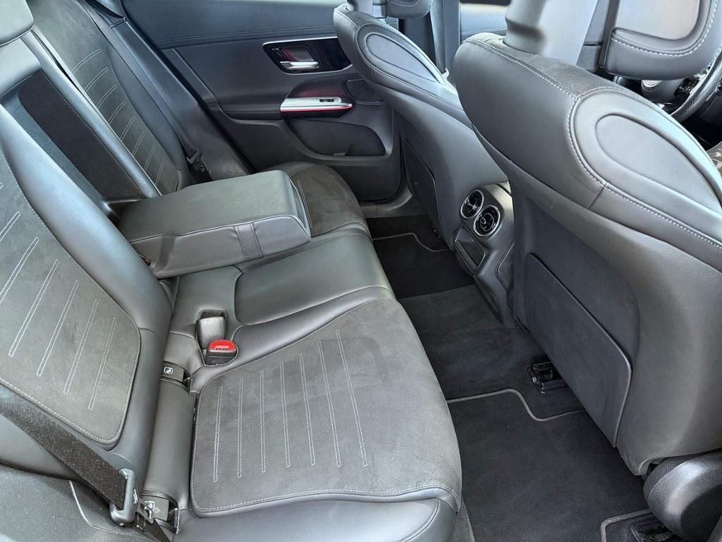 Mercedes-Benz GLC 300 e 4M AMG Night Pano DISTR HANDS-FREE foto 4