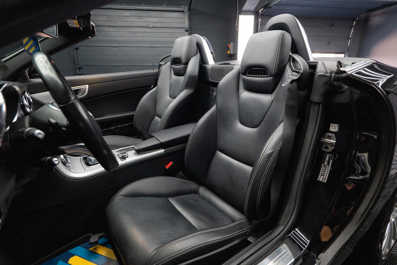 Fahrzeugabbildung Mercedes-Benz SLC 200 Roadster Sport *Sportabgas*Pano*Navi*