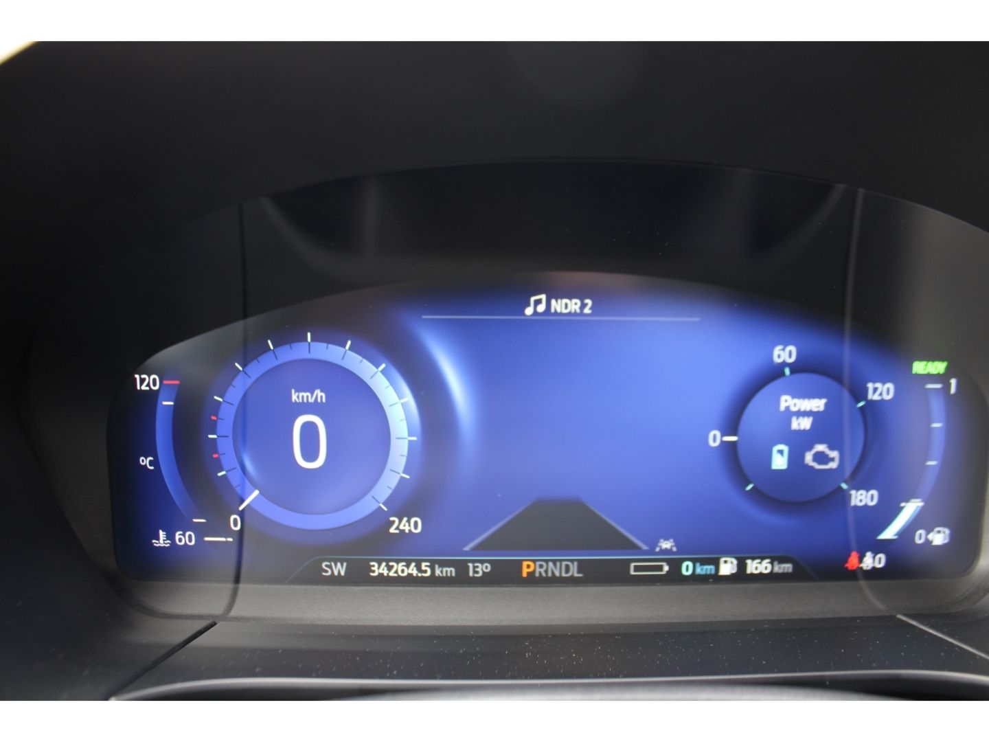 Fahrzeugabbildung Ford Kuga Plug-In Hybrid PHEV Titanium Automatik Navi