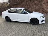 Skoda Octavia 1.6 TDI DSG VRS Ausstattung  - Skoda Octavia mit Diesel-Antrieb: Limousine, 1.6