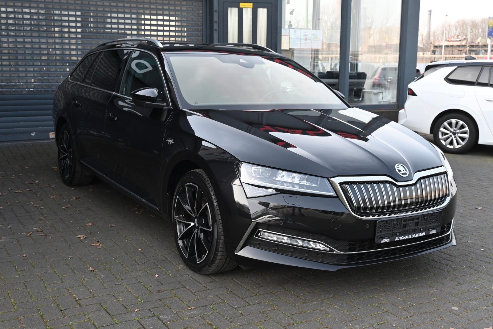 Skoda Superb Combi L&K iV 360° AHK Digi.T Navi Aut