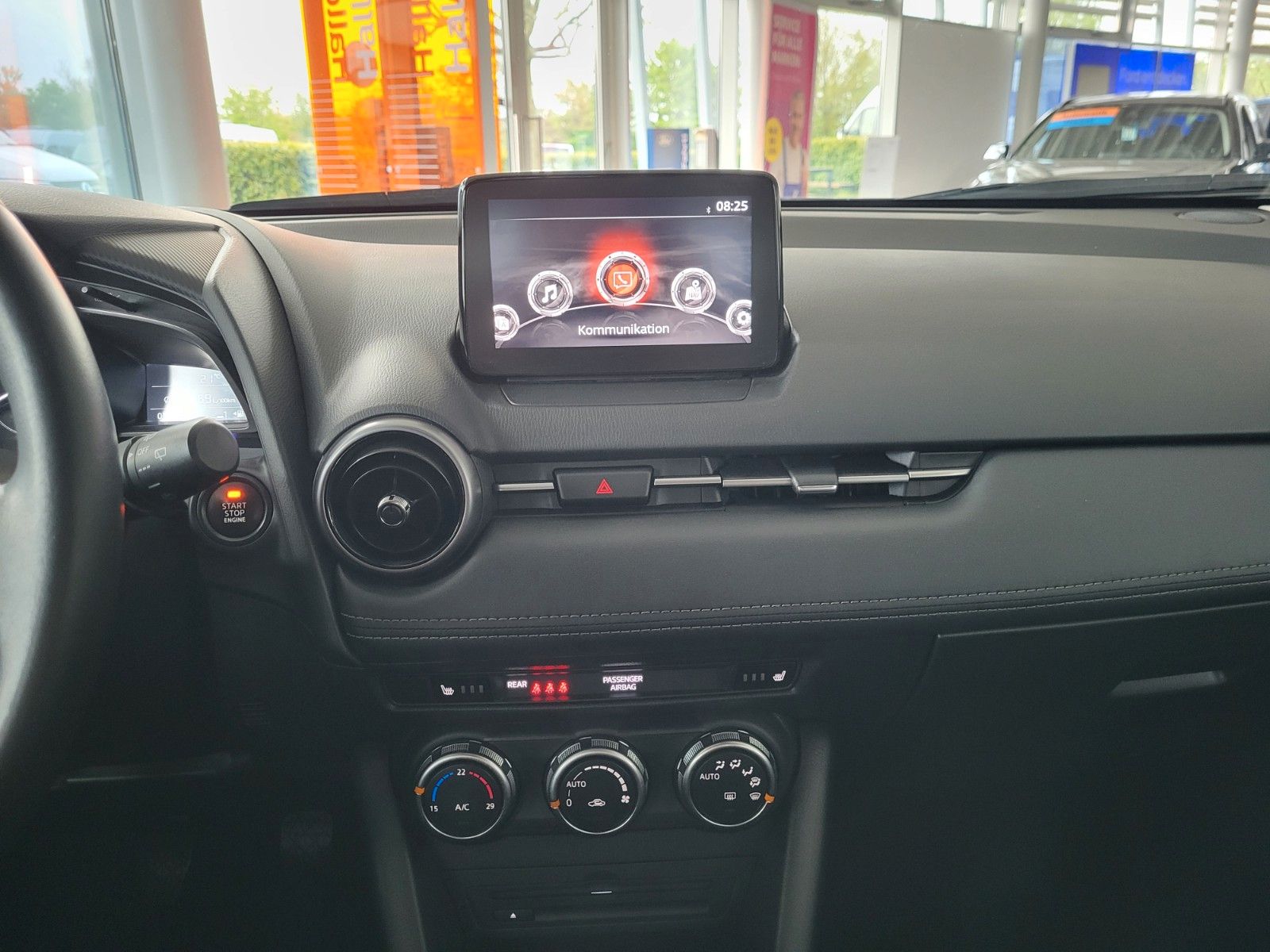 Fahrzeugabbildung Mazda CX-3 Exclusive-Line Sitzheizung, Klimaautomatik