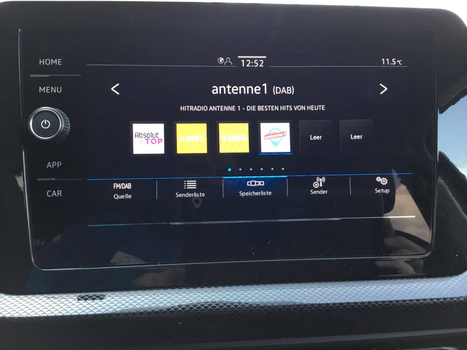 Fahrzeugabbildung Volkswagen T-Cross 1.0 TSI DSG Life+AHK+ACC+17"+Kamera