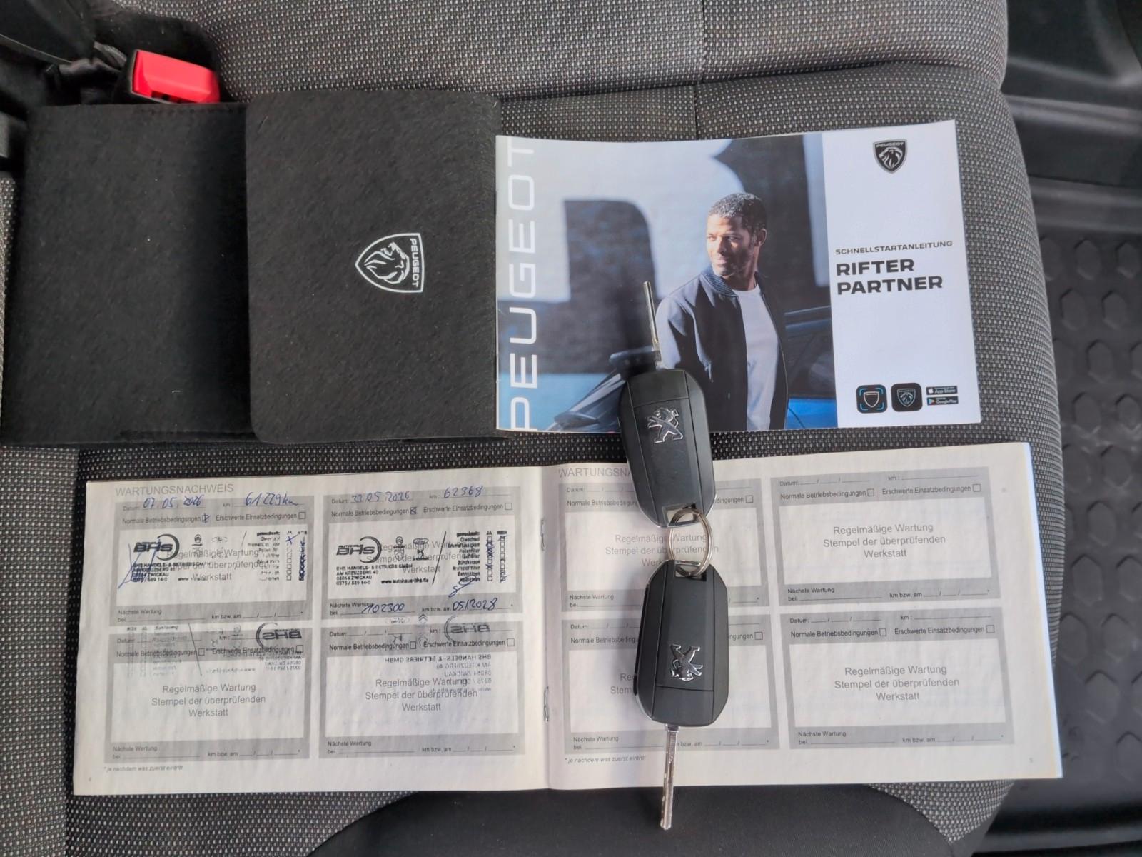 Peugeot Partner L1 1.5 HDI*AHK*NAVI*Kamera*Tempomat*220V
