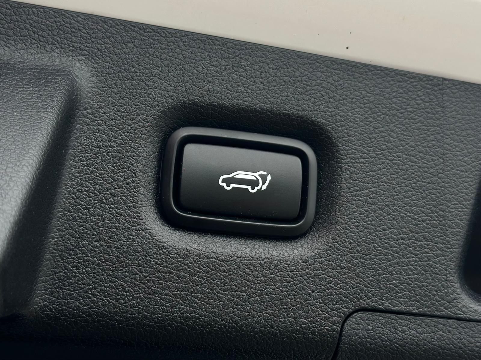 HYUNDAI SANTA FE 2.2CRDi PREMIUM SEVEN 4WD* LED#4xSHZ#LH - Image 29