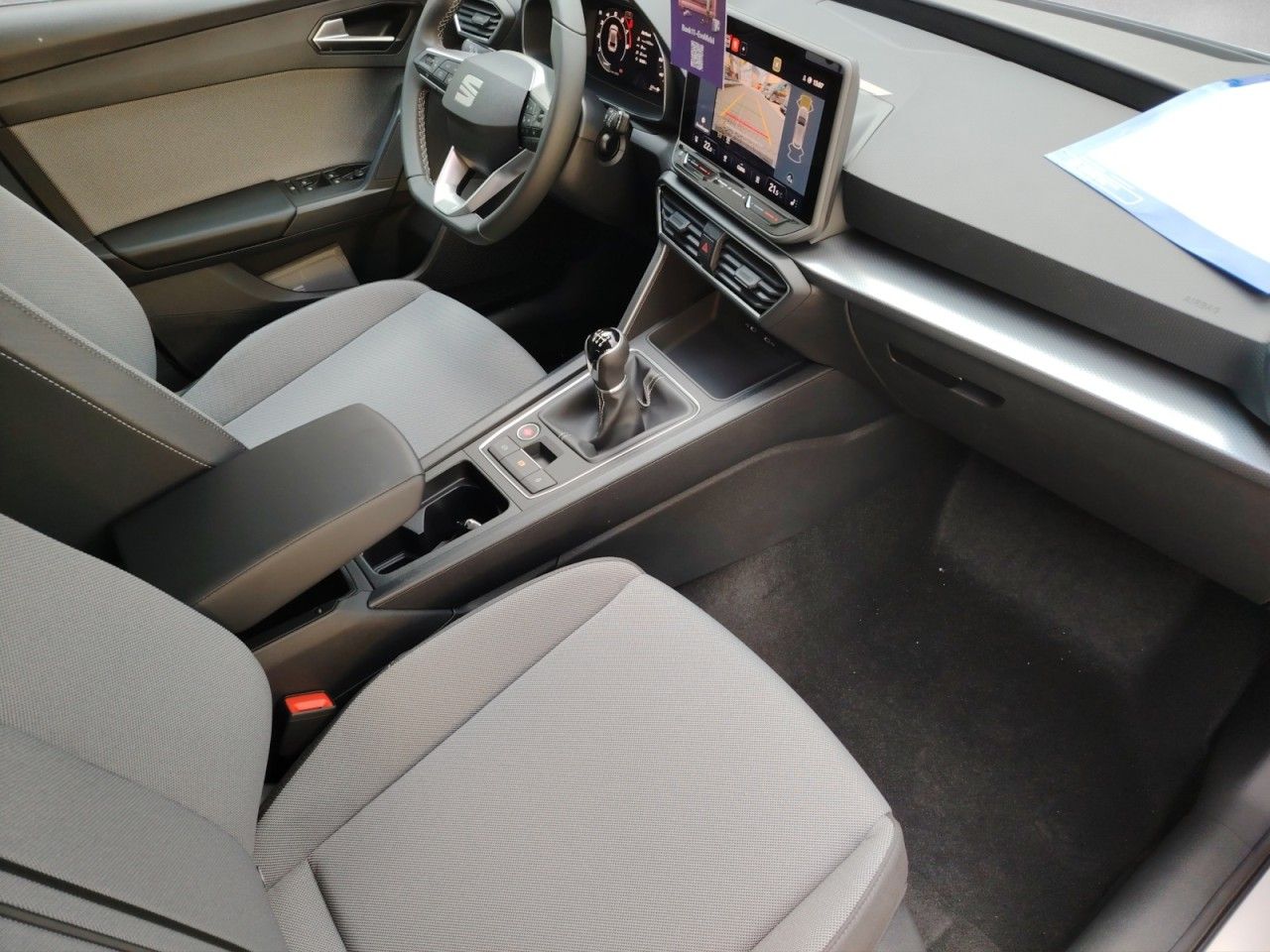 Fahrzeugabbildung SEAT Leon Style Edition Matrix-LED