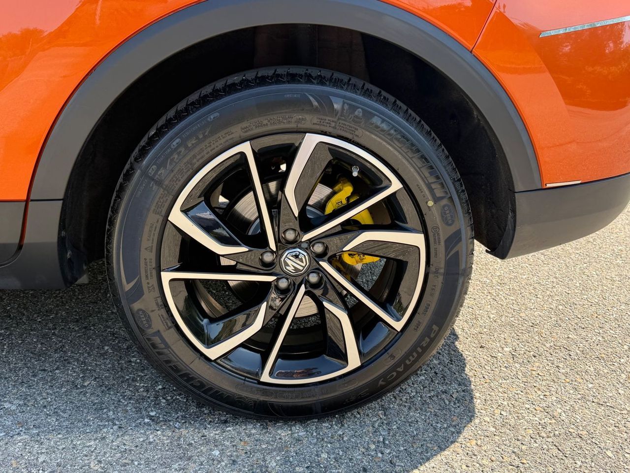 MG ZS