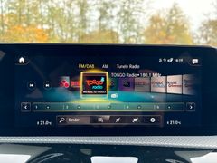 Fahrzeugabbildung Mercedes-Benz CLA 220d Shooting Brake AMG-Line Night Navi Pano