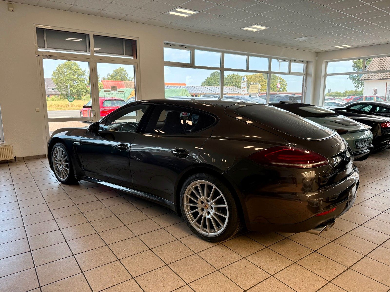 Fahrzeugabbildung Porsche Panamera Diesel AHK/ACC/Glasdach/BOSE/LED