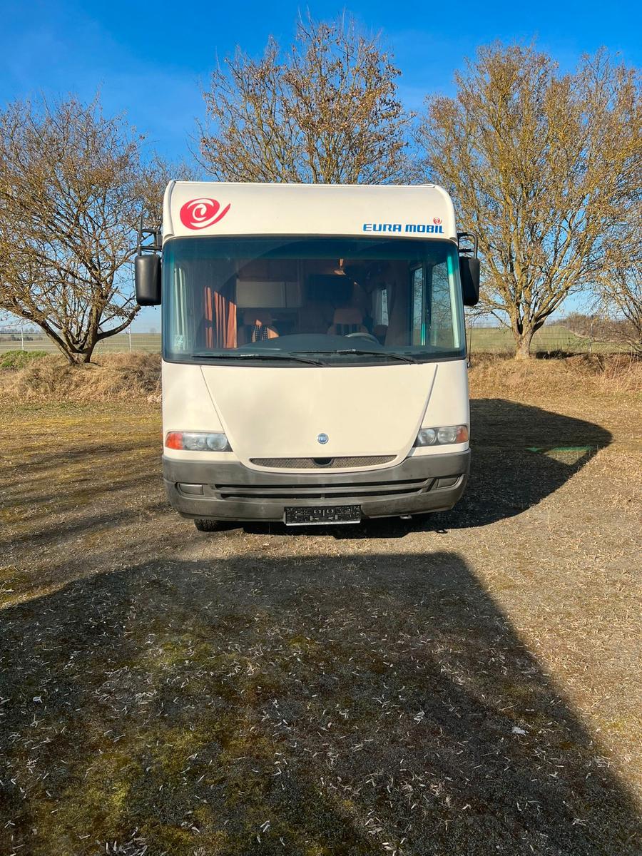 Eura Mobil Integra 690HB*Solar*Euro4*Klima*Festbett*